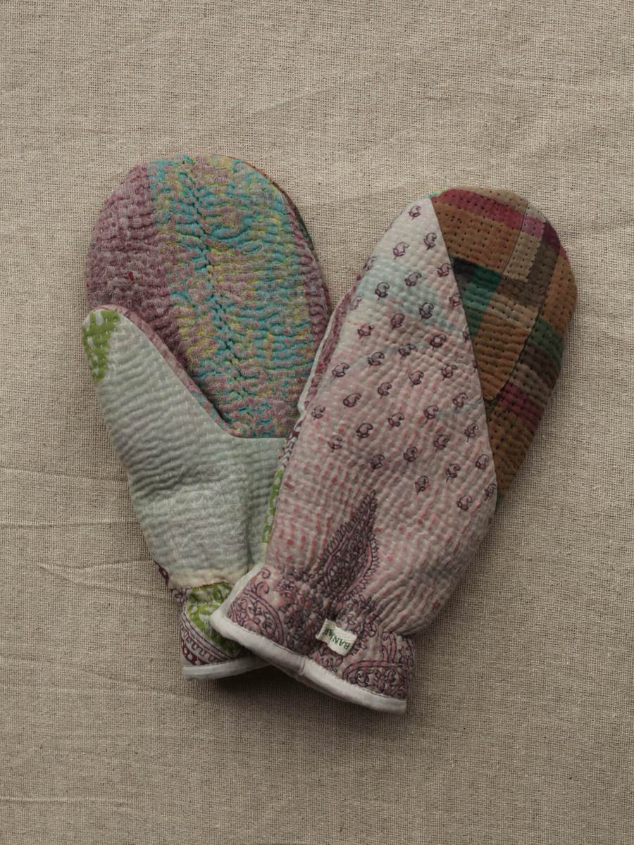 NEW IN • Kantha Mittens