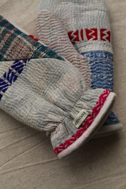 NEW IN • Kantha Mittens