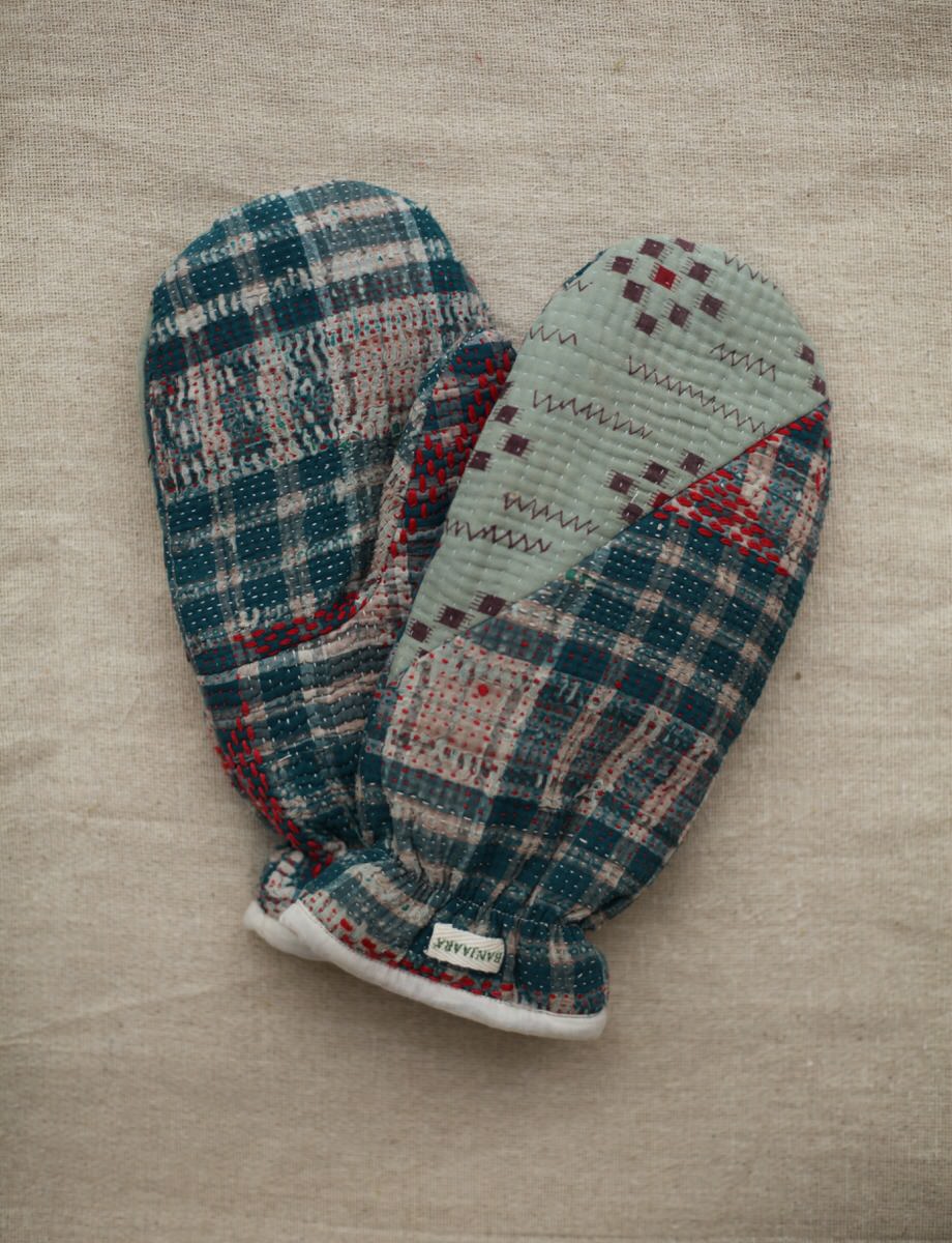 NEW IN • Kantha Mittens