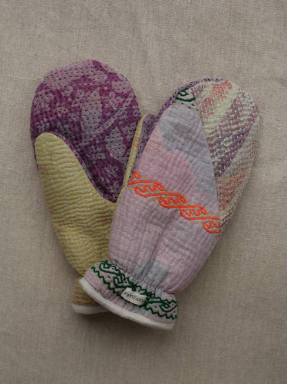 NEW IN • Kantha Mittens