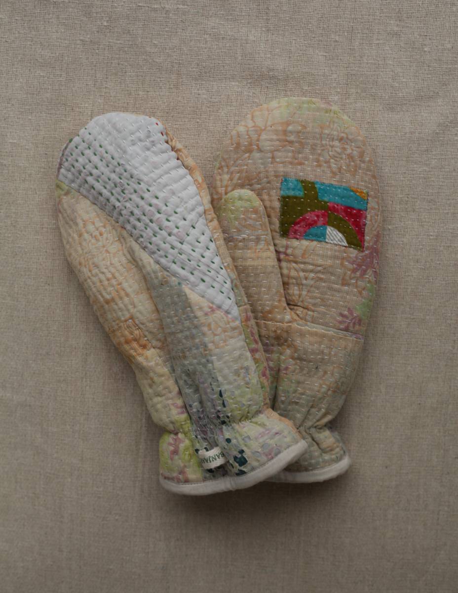 NEW IN • Kantha Mittens