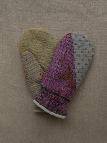 NEW IN • Kantha Mittens