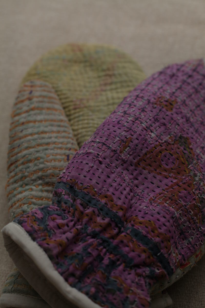 NEW IN • Kantha Mittens