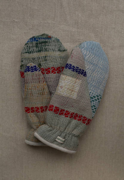 NEW IN • Kantha Mittens